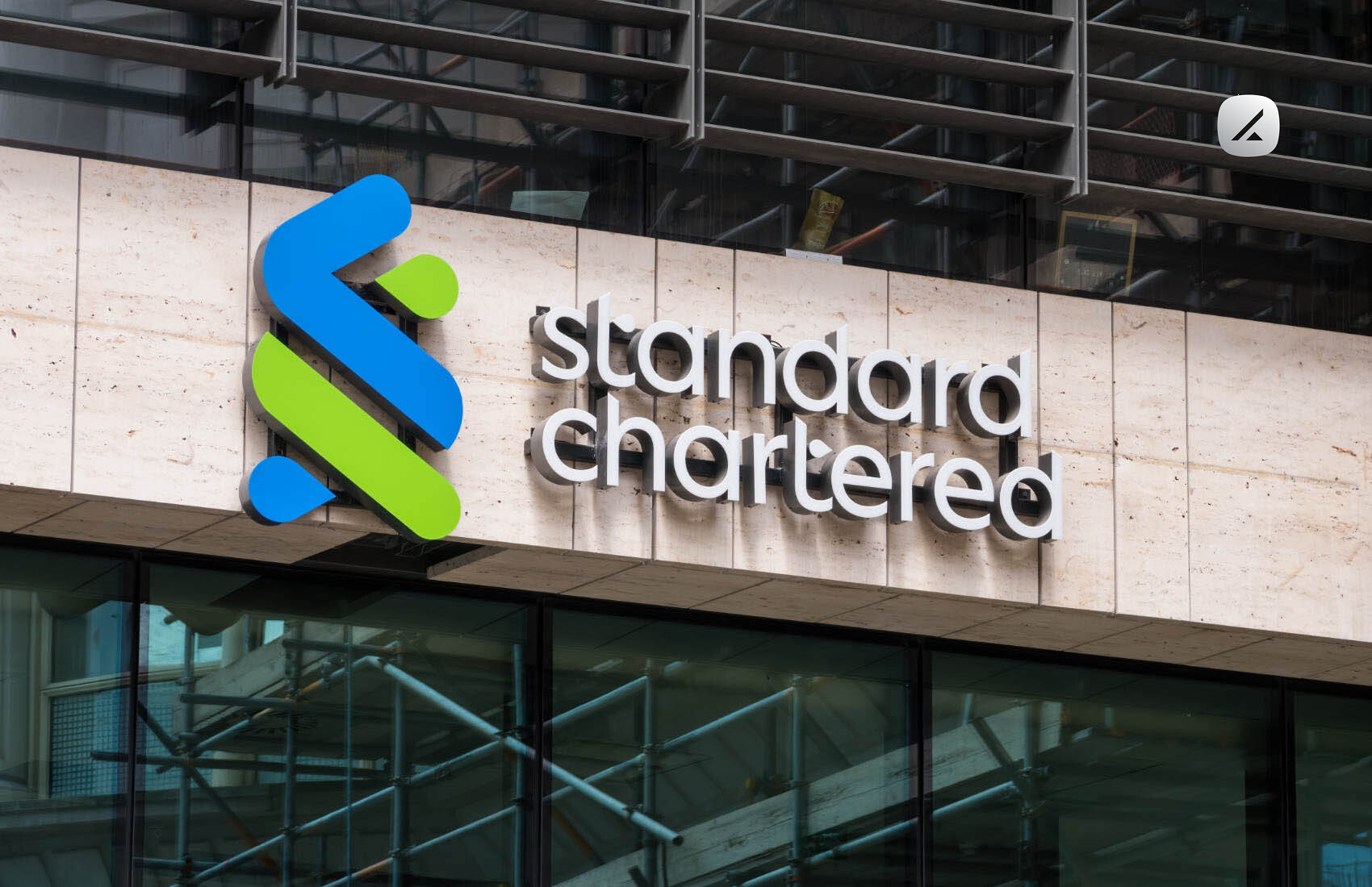 استاندارد چارترد به دنیای کریپتو وارد شد؛ راه‌اندازی معاملات اسپات بیت‌کوین و اتریوم!